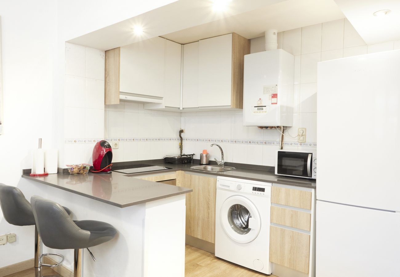 Apartment in Madrid - Santa Rosa Madrid 201 by Escape Home