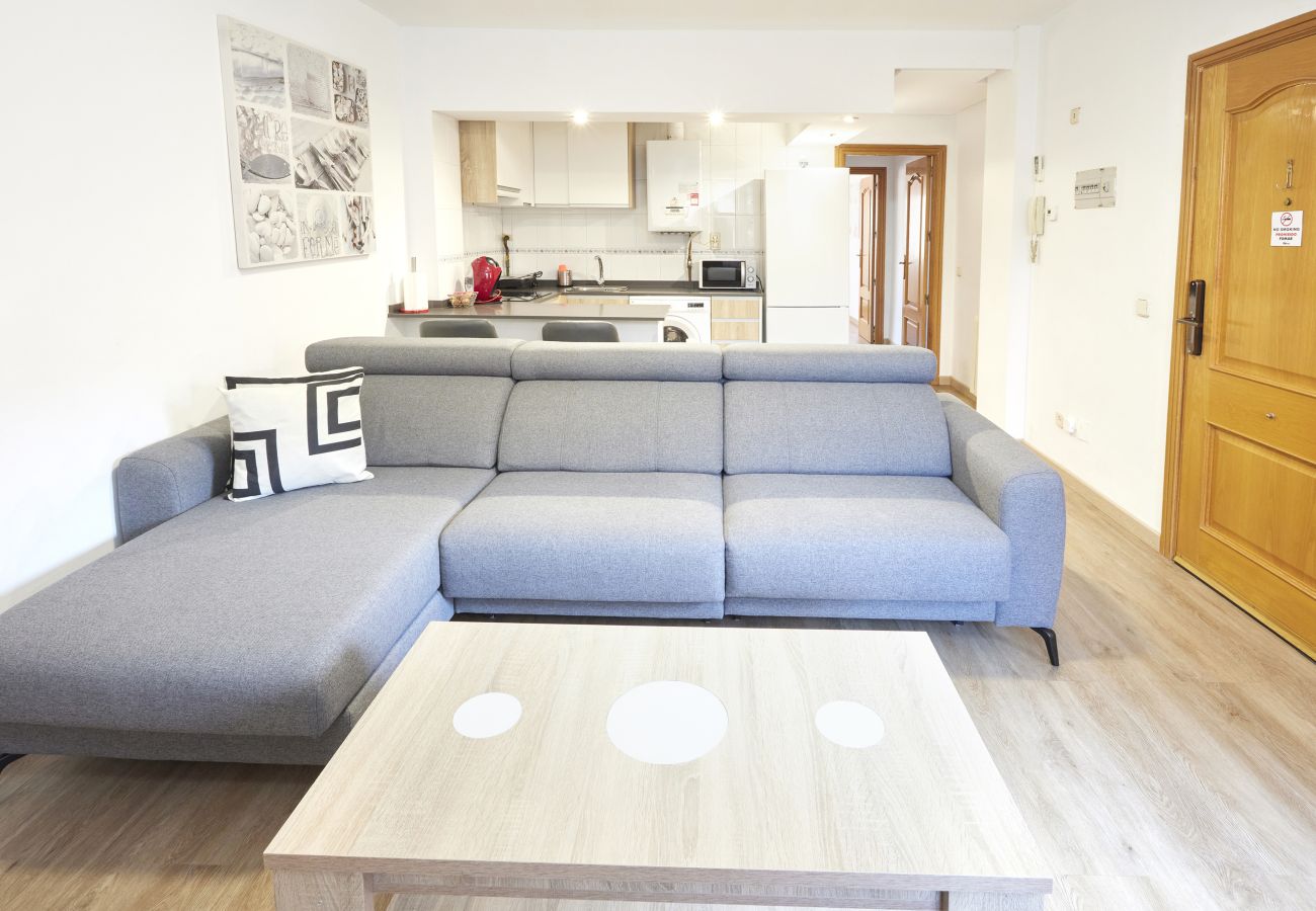 Apartment in Madrid - Santa Rosa Madrid 201 by Escape Home