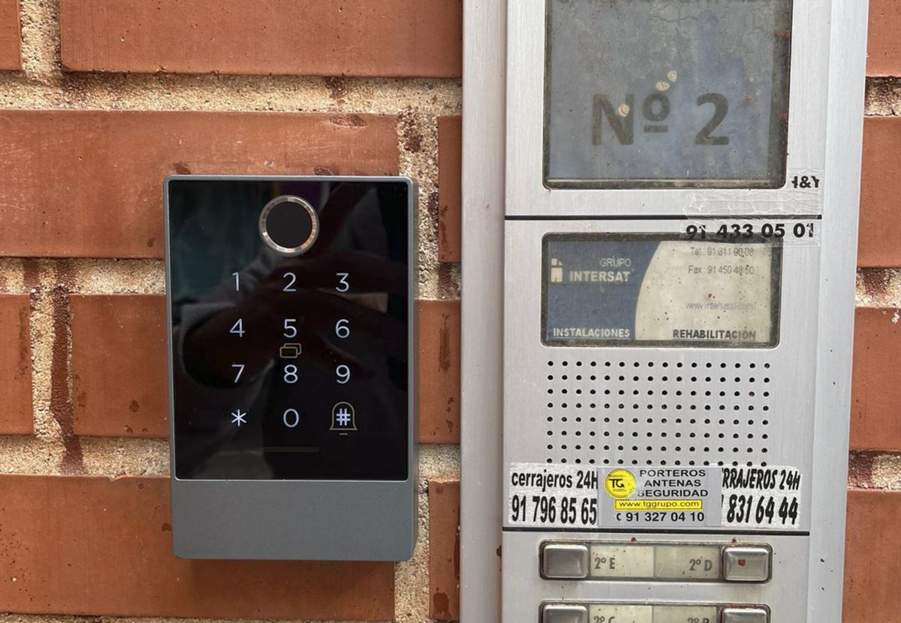 Apartment in Madrid - Santa Rosa Madrid 201 by Escape Home