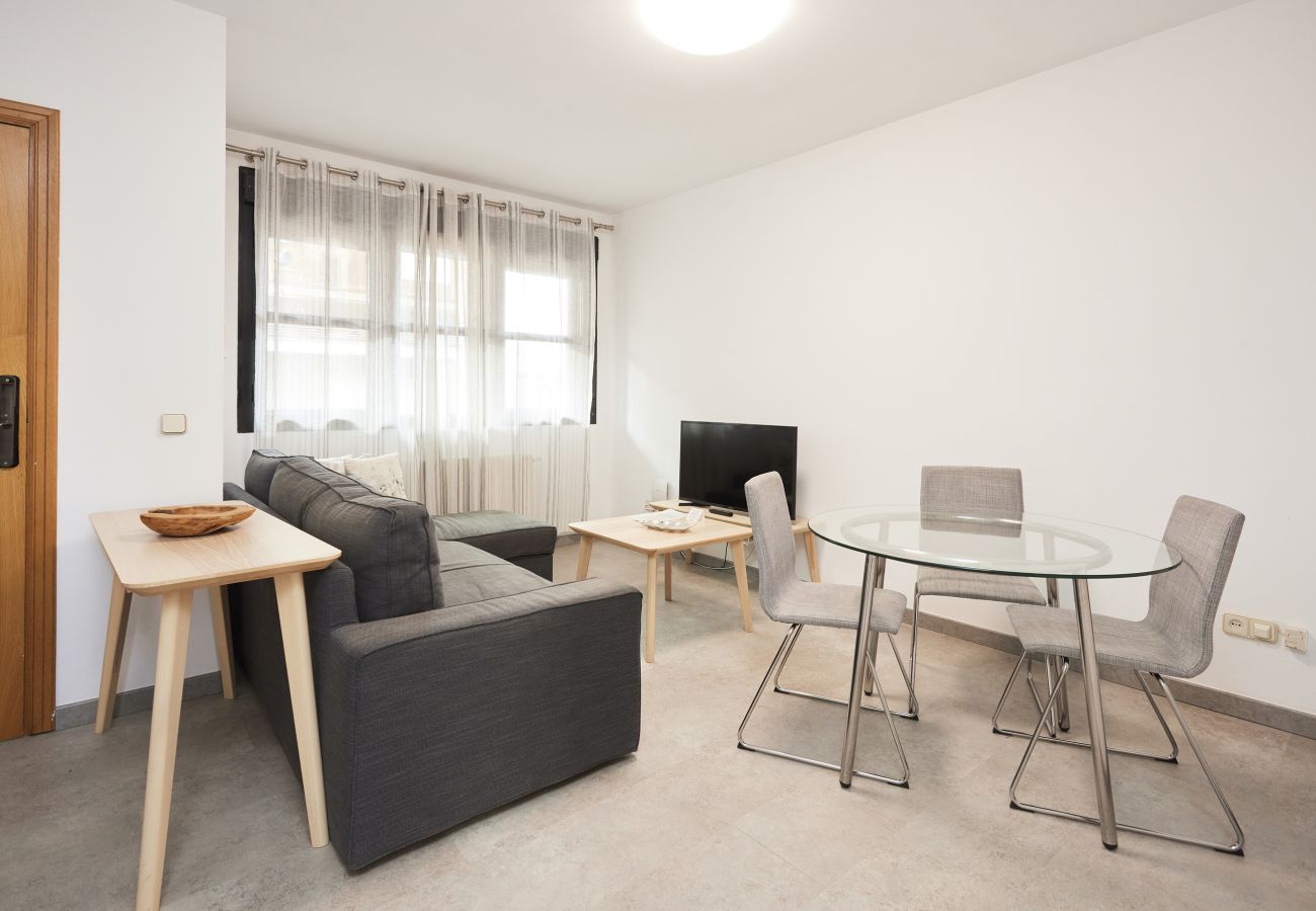 Apartment in Madrid -  Santa Rosa Madrid 302 by Escape Home