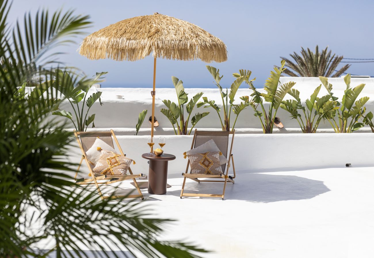 Villa in Puerto del Carmen - Villa Roseta by Escape Home