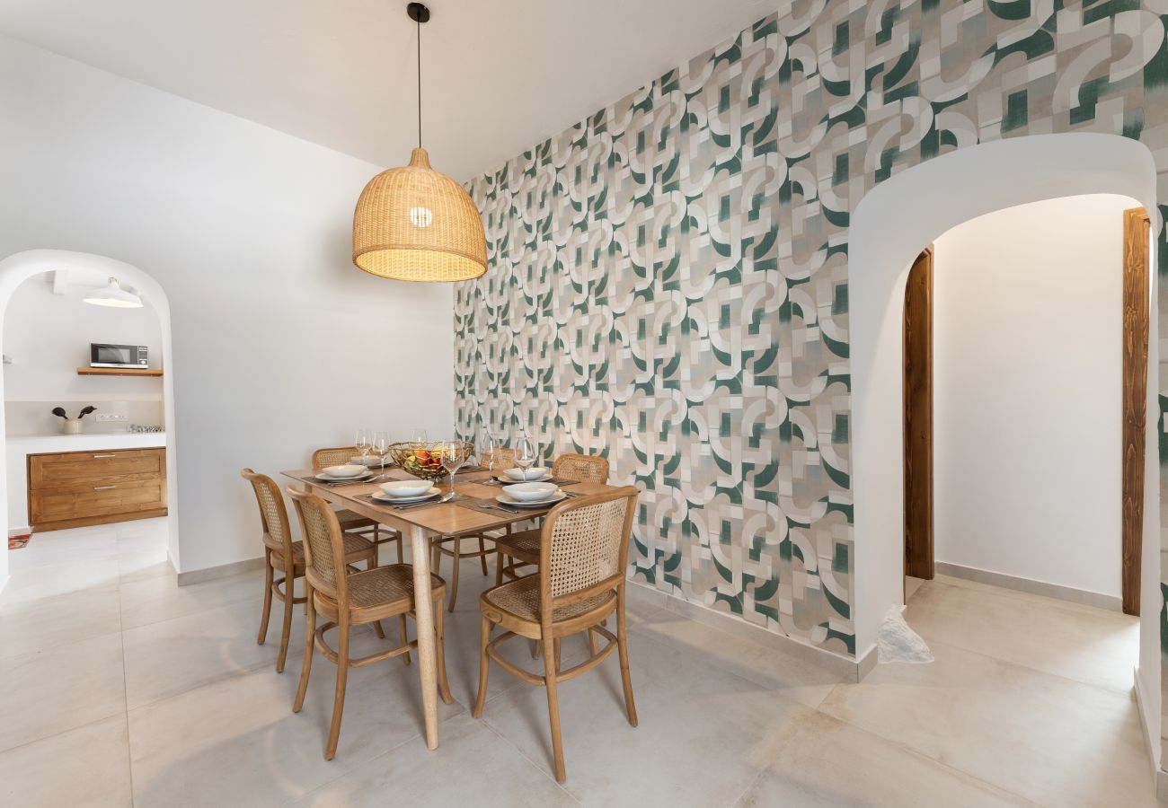 Villa in Puerto del Carmen - Villa Roseta by Escape Home