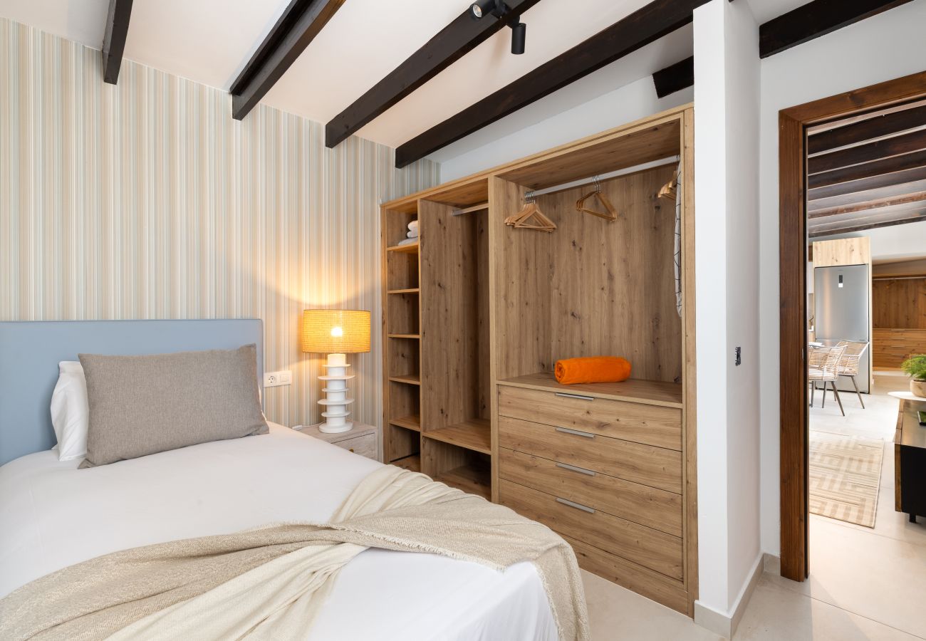 Apartment in Puerto del Carmen - Apartamento Roseta 2 by Escape Home