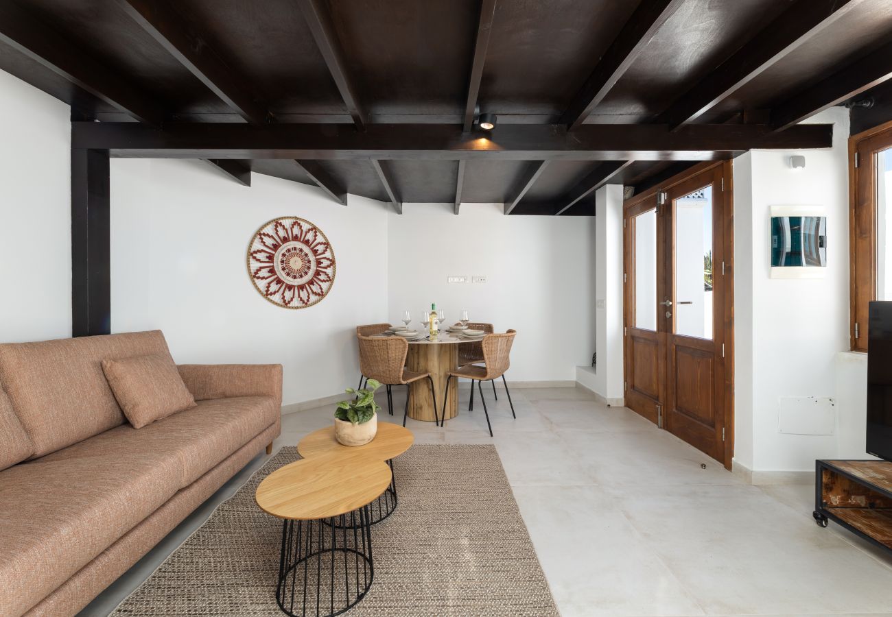 Apartment in Puerto del Carmen - Apartamento Roseta 1 by Escape Home 