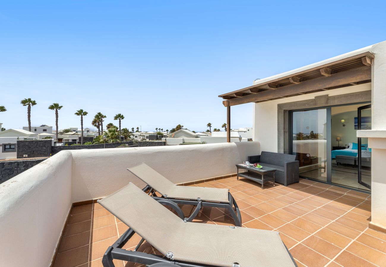 Villa in Playa Blanca - Villa Zafiro 10 by Escape Home