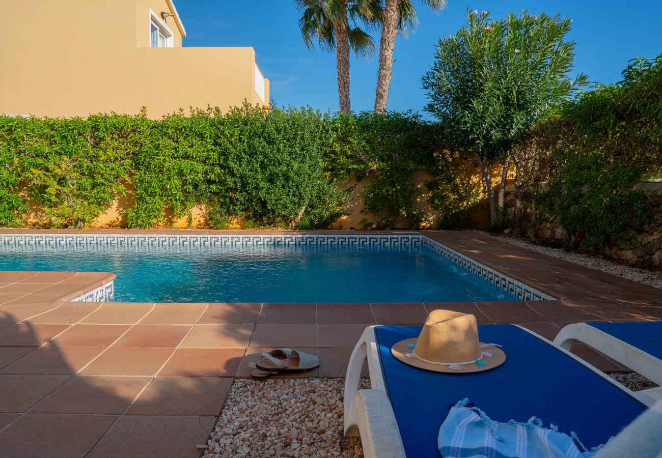 Villa à Cala Blanca - Villas Amarillas by Escape Home