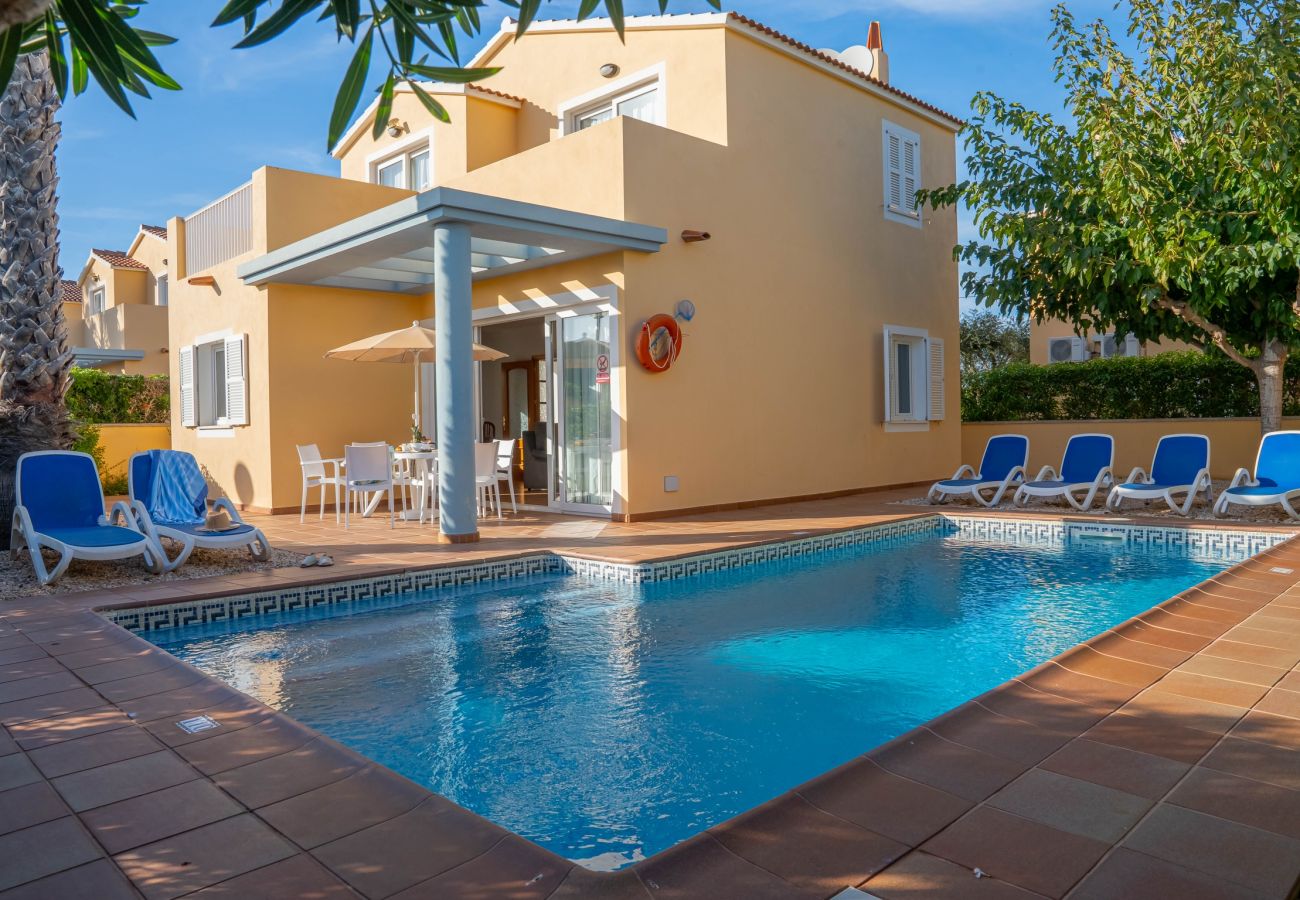 Villa à Cala Blanca - Villas Amarillas by Escape Home