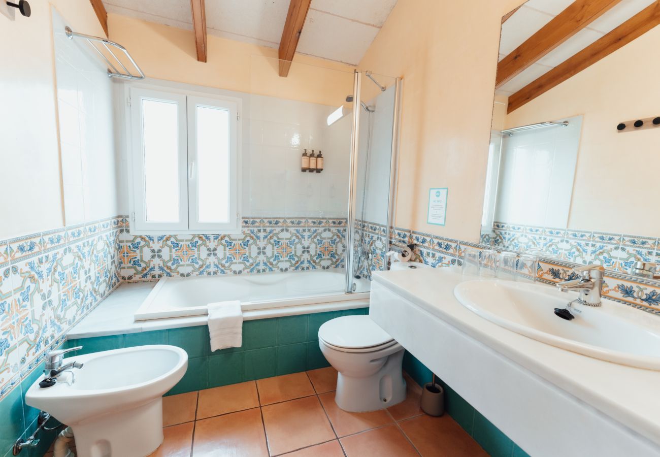 Villa à Cala Blanca - Villas Amarillas by Escape Home