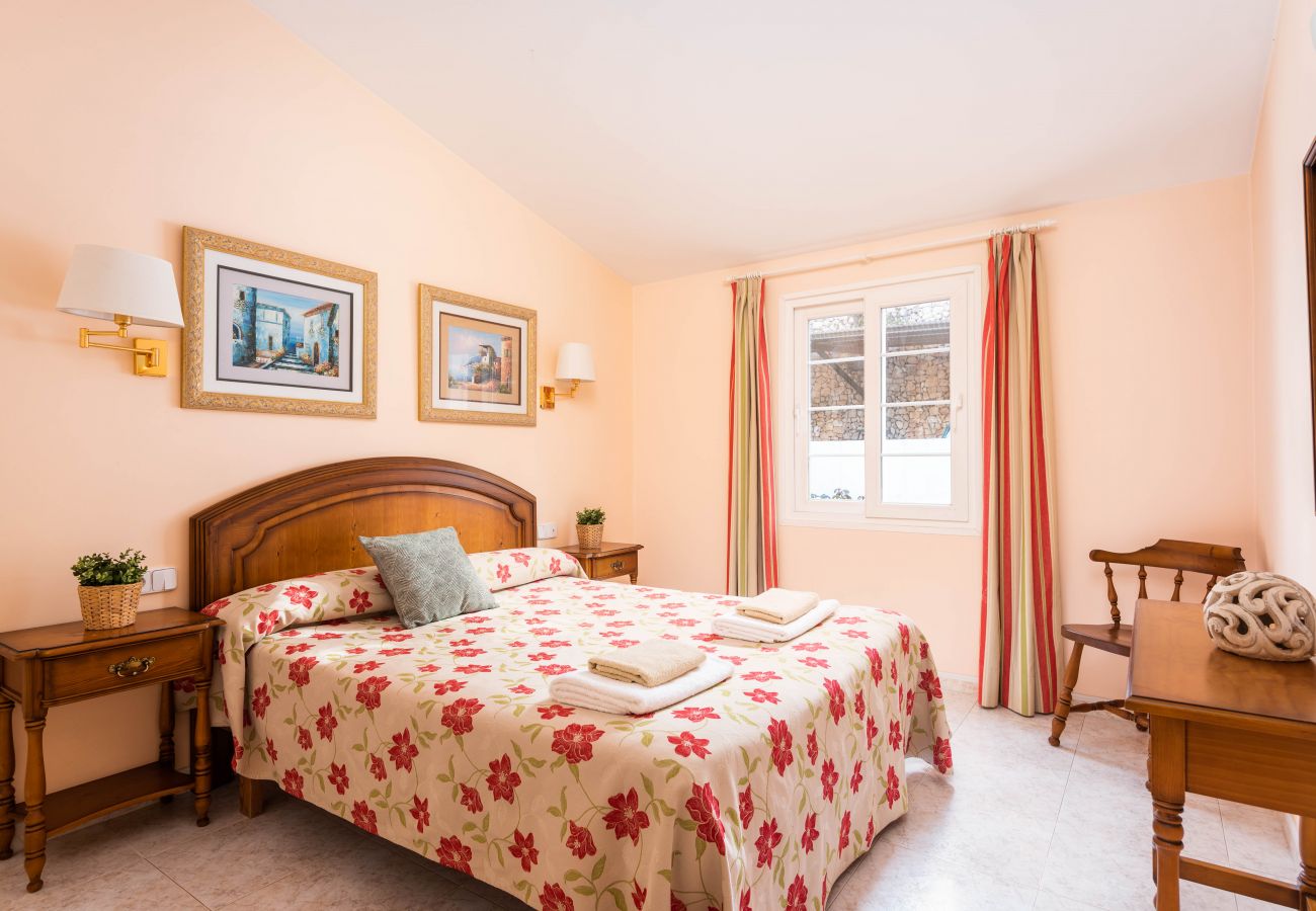 Villas Galdana Palms by EscapeHome, Chambre Chambre