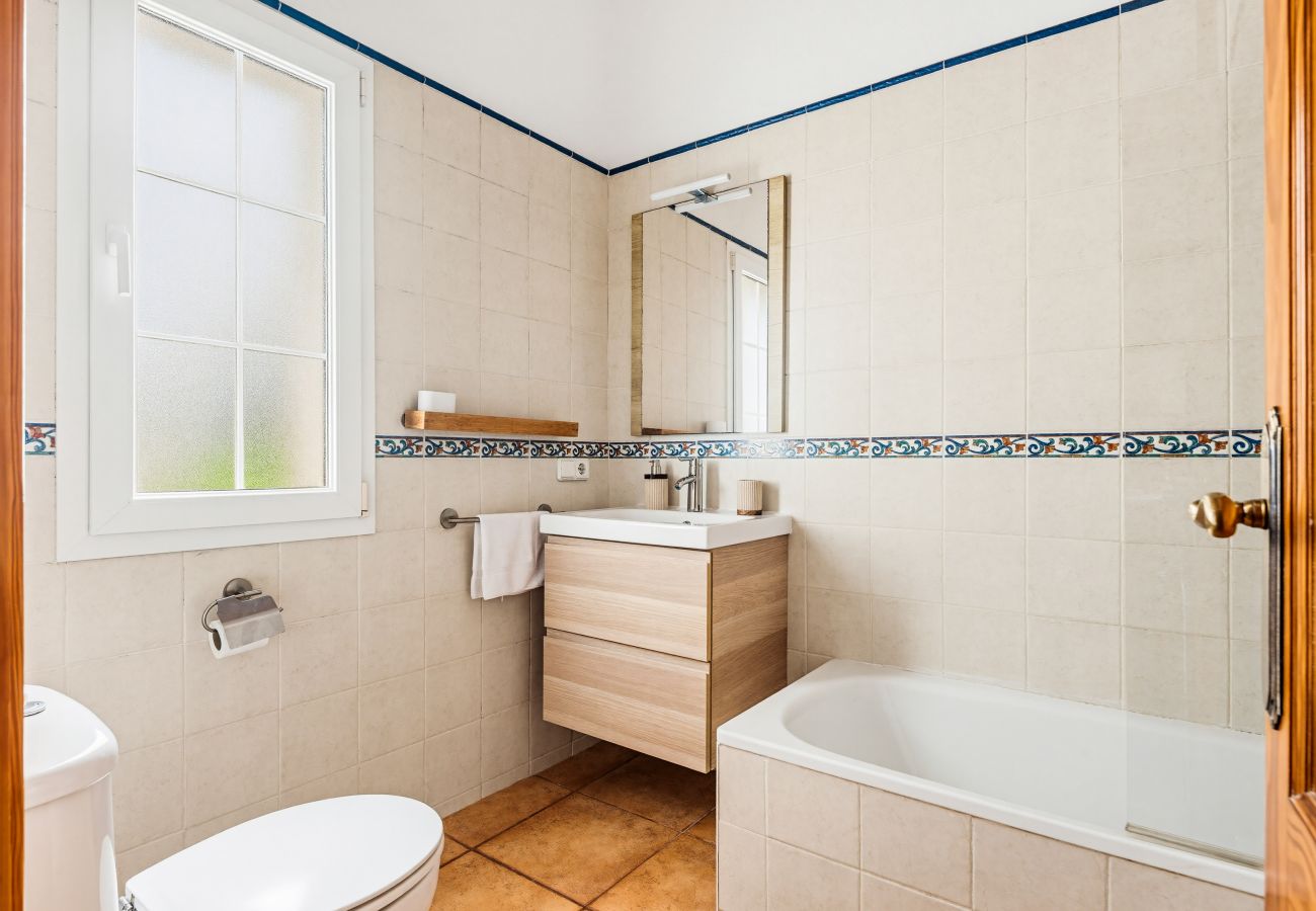 Villa à Calan Porter - Villa Rouss by Escape Home