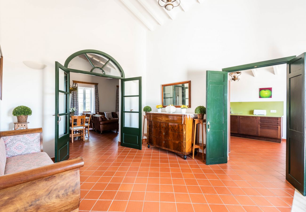 Villa Rafal Fort by EscapeHome, Salle Salle