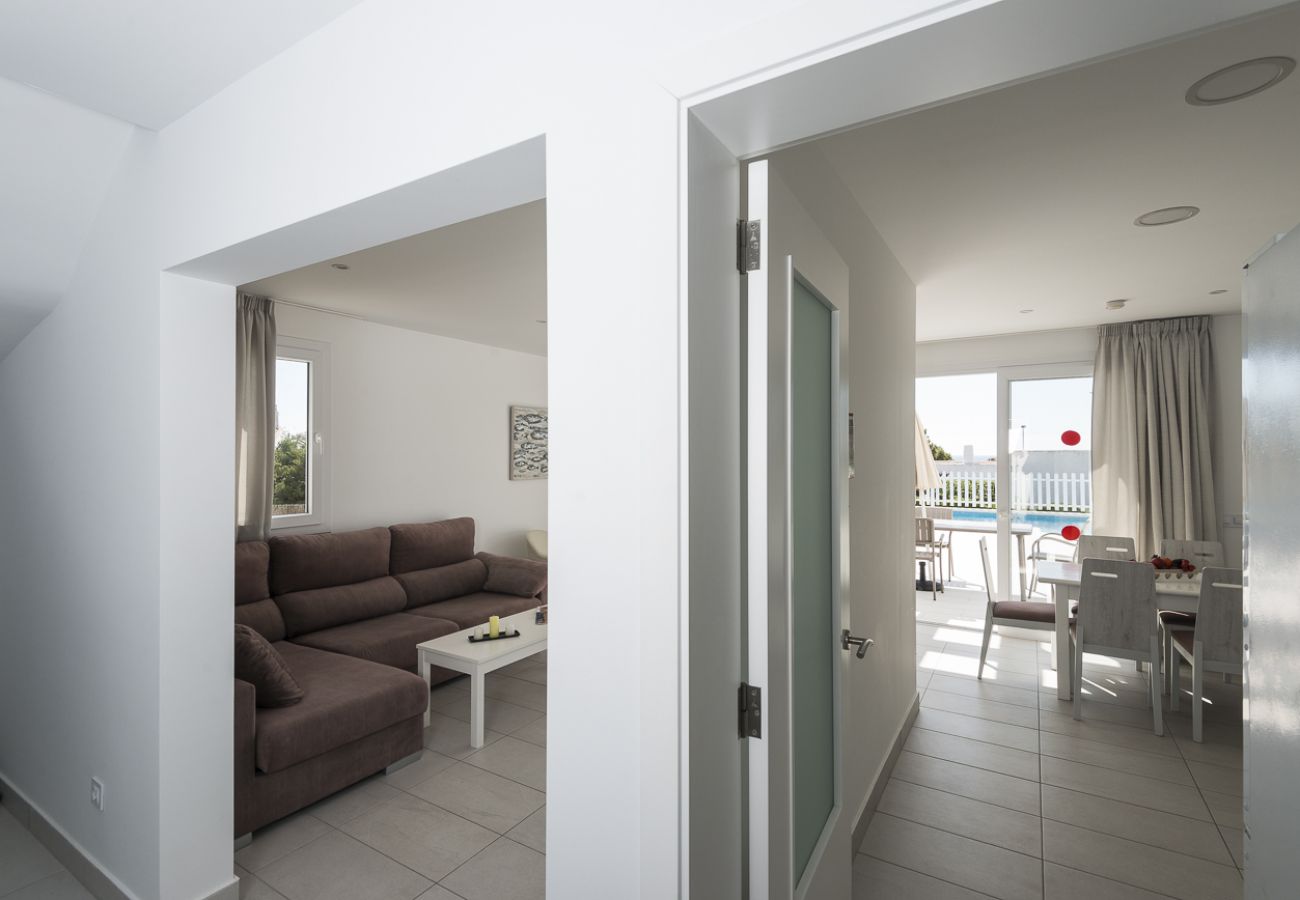 Villa à Cala´n Bosch - Villa Tomi by Escape Home