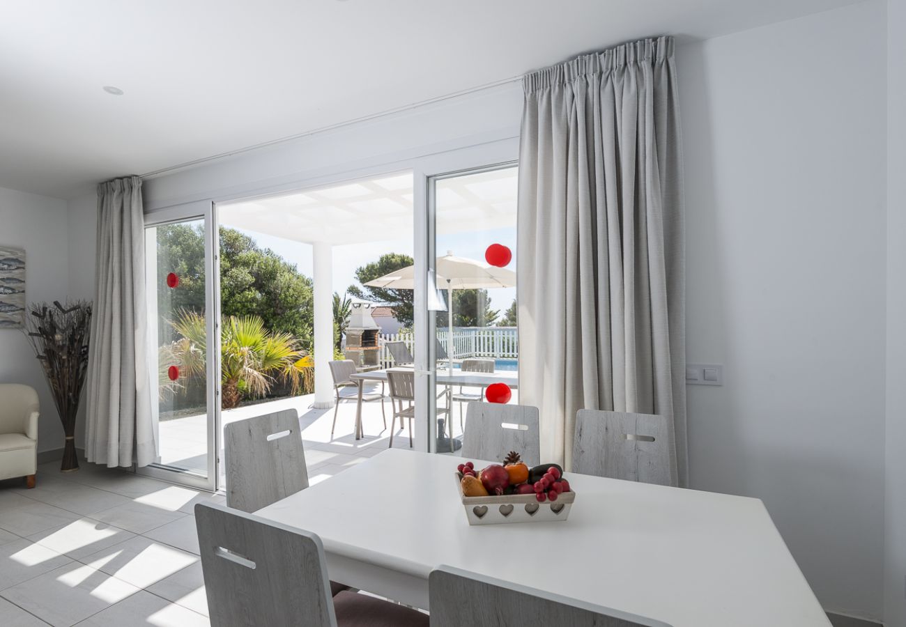 Villa à Cala´n Bosch - Villa Tomi by Escape Home