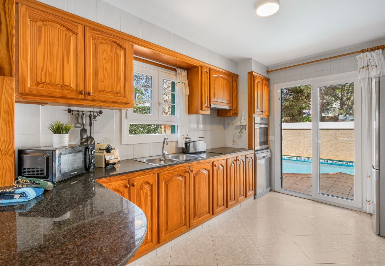 Villa à Cala Blanca - Villa Cristina by Escape Home