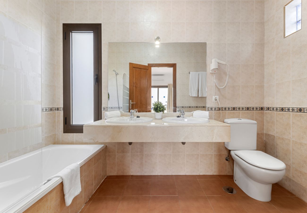 Villa à Playa Blanca - Villa Dafne by Escape Home