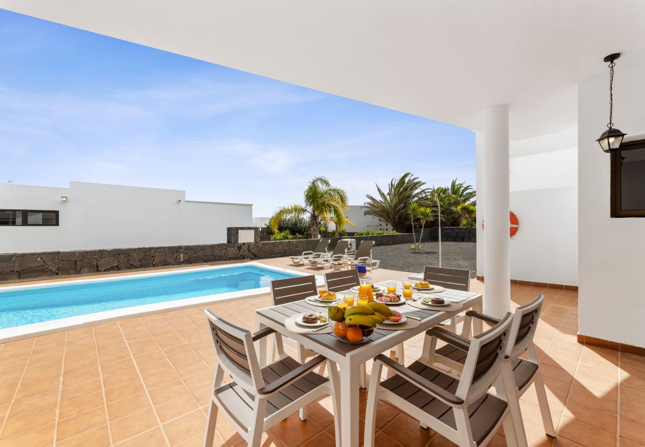 Villa à Playa Blanca - Villa Dafne by Escape Home