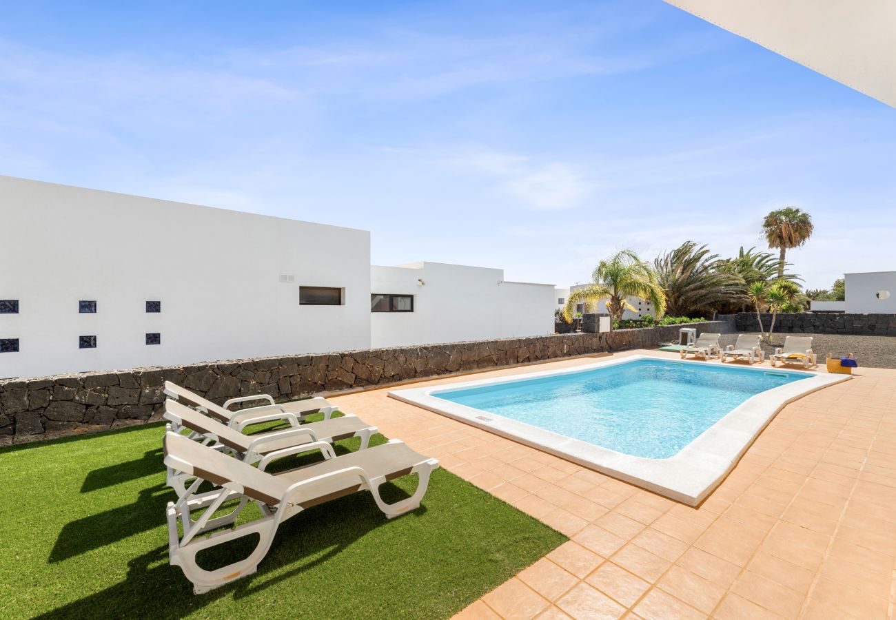 Villa à Playa Blanca - Villa Dafne by Escape Home