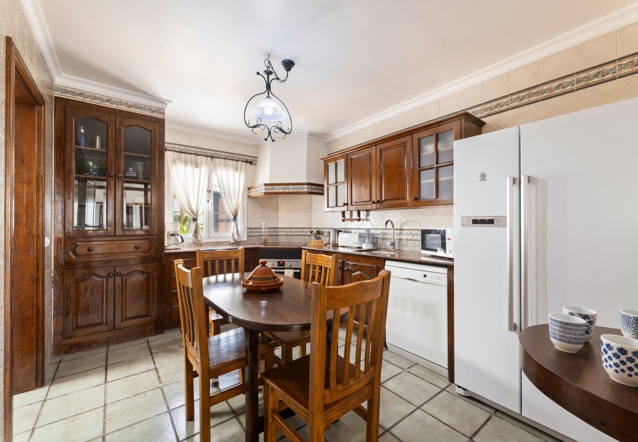 Villa à Nazaret - Casa Strelitzia by Escape Home