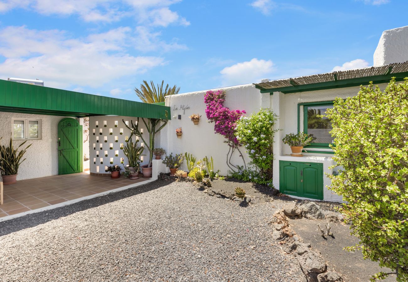 Villa à Tías - Villa Los Aljibes by Escape Home