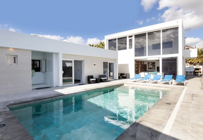 Villa à Tías - Casa Alma by Escape Home