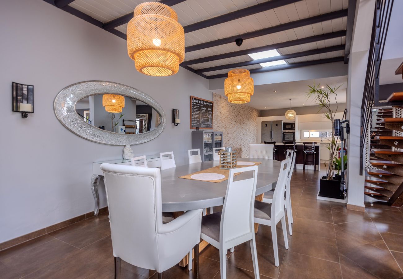 Villa à Tías - Casa Alma by Escape Home