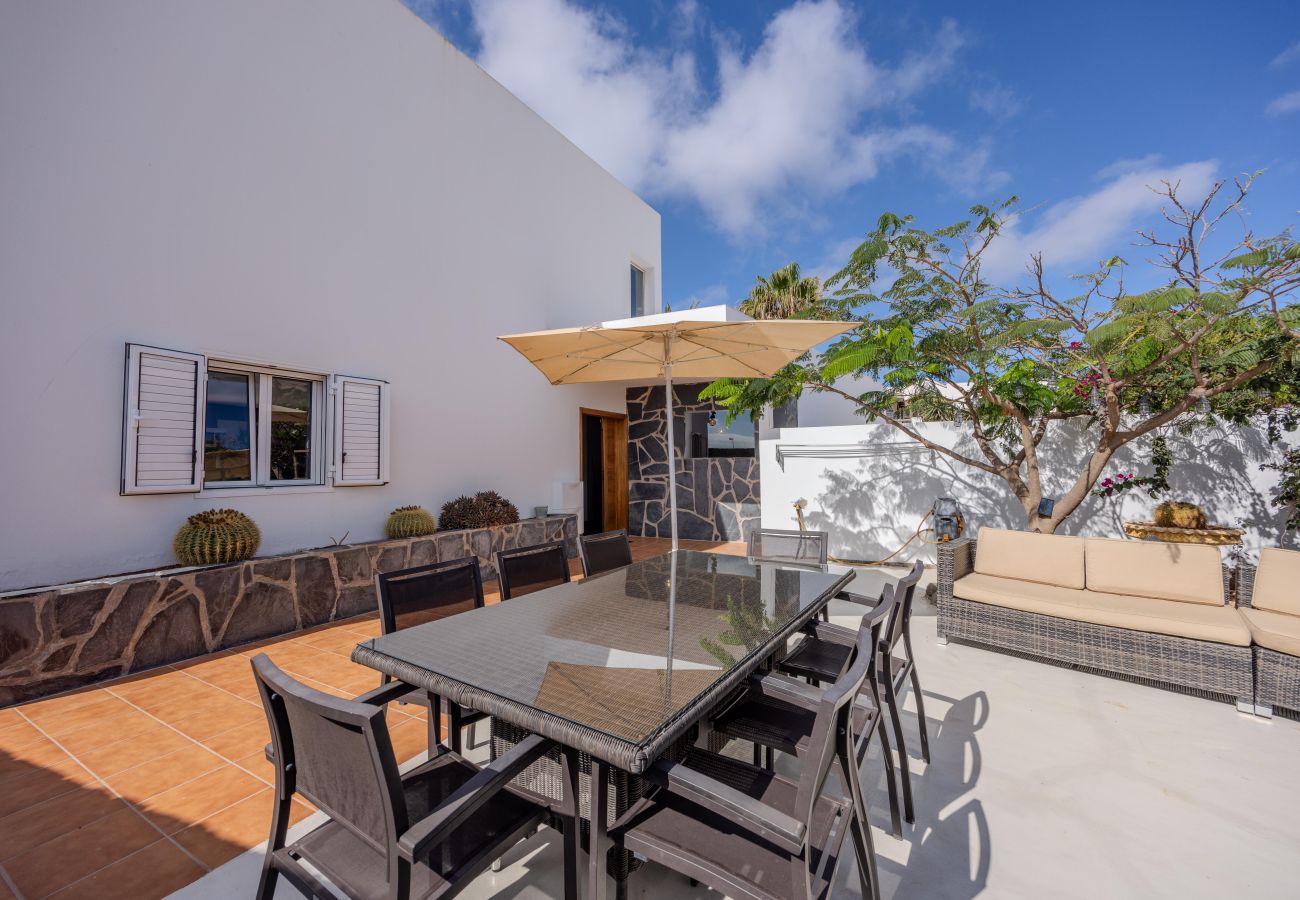 Villa à Tías - Casa Alma by Escape Home