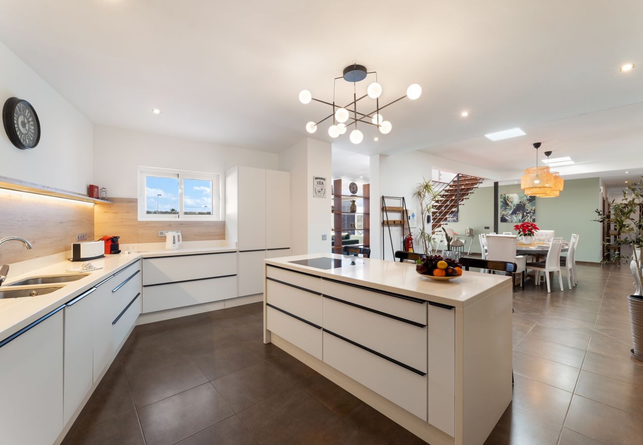 Villa à Tías - Casa Alma by Escape Home