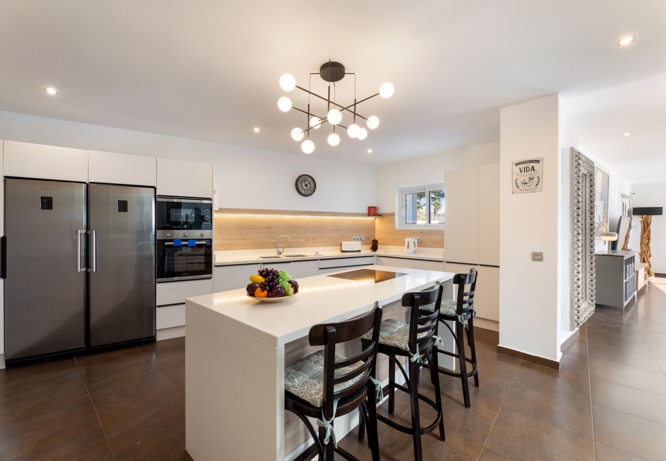 Villa à Tías - Casa Alma by Escape Home