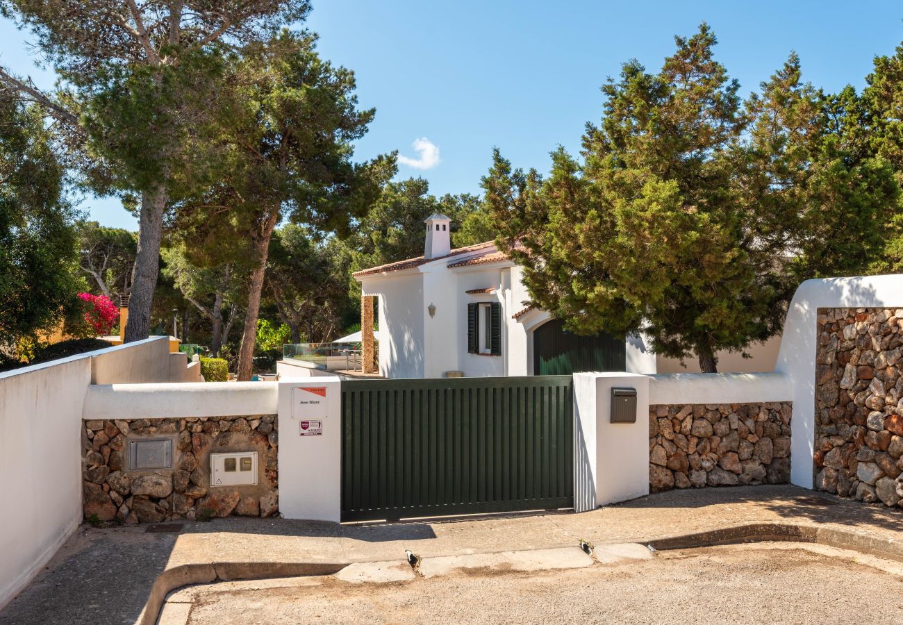 Villa à Cala Blanca - Villa Jose by Escape Home