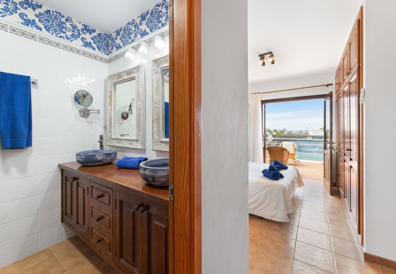 Villa à Playa Blanca - Casa Luna by Escape Home