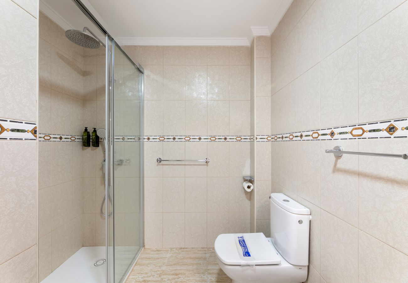 Villa à Puerto del Carmen - Arpon Santa Rosa 4 by Escape Home 