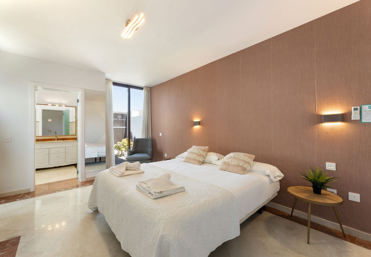 Villa à Playa Blanca - Sea Breeze Jarea by Escape Home