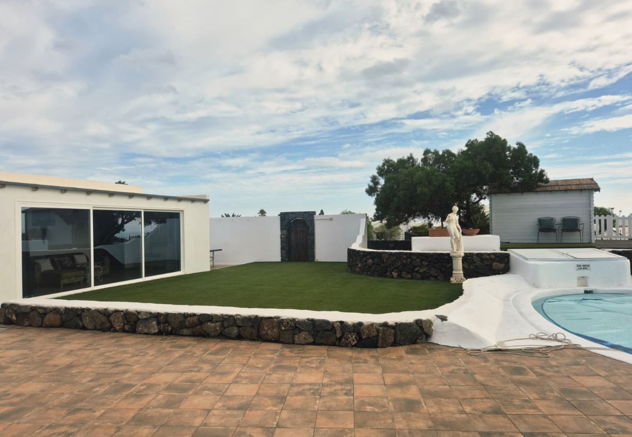 Villa à Puerto del Carmen - Casa Anabella by Escape Home