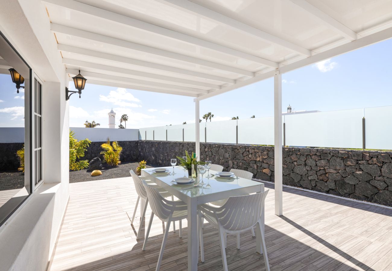 Villa à Puerto del Carmen - CASA LA GRACIOSA 2A (2) by Escape Home