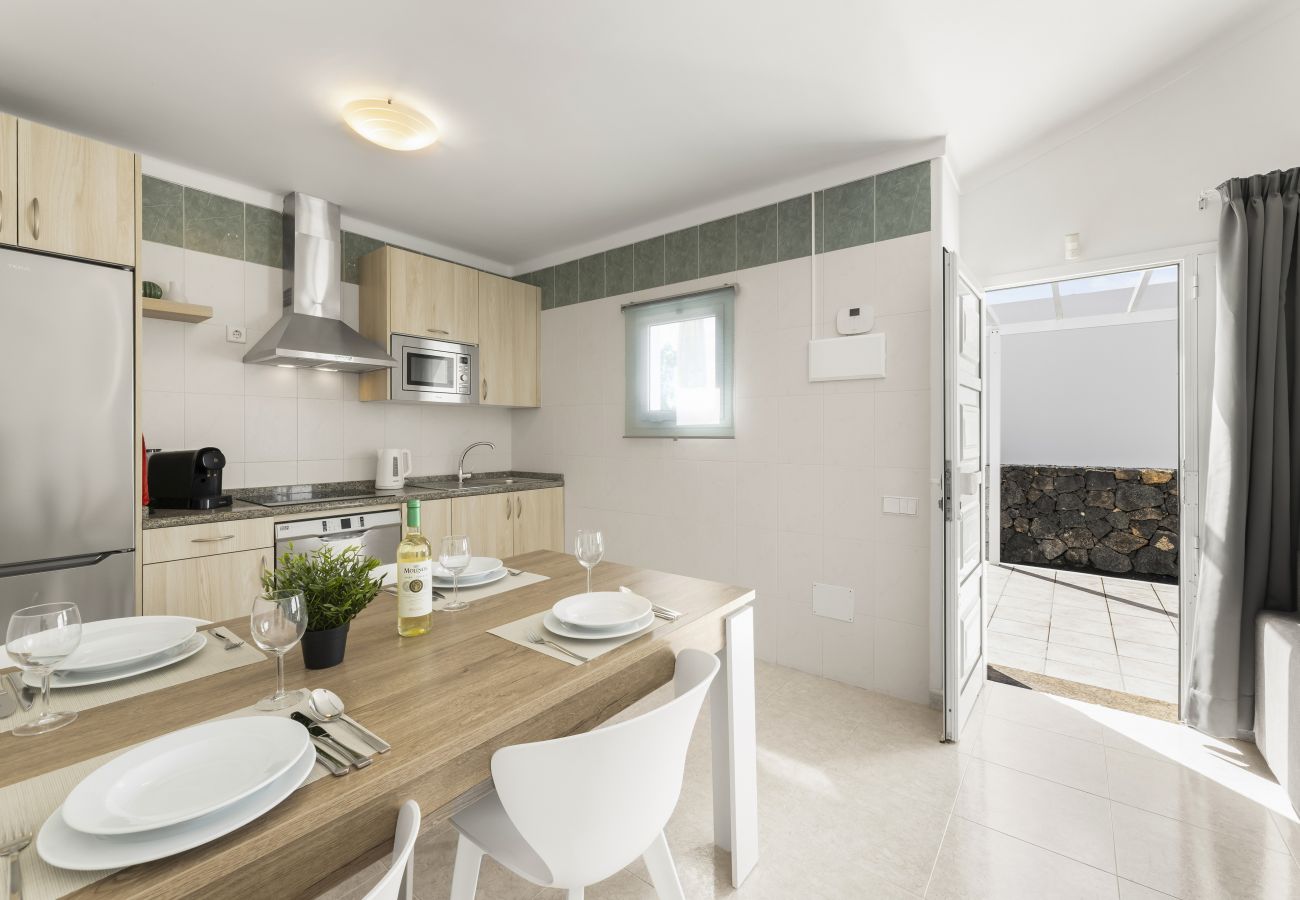 Bungalow à Puerto del Carmen - Casa El Golfo - N 6 by Escape Home