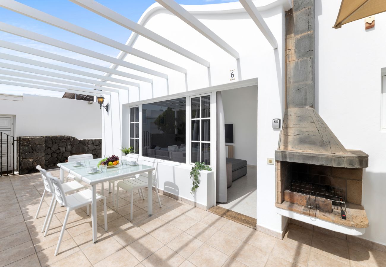 Bungalow à Puerto del Carmen - Casa El Golfo - N 6 by Escape Home
