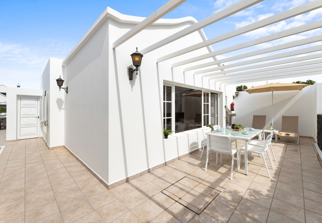 Bungalow à Puerto del Carmen - Casa El Golfo - N 6 by Escape Home