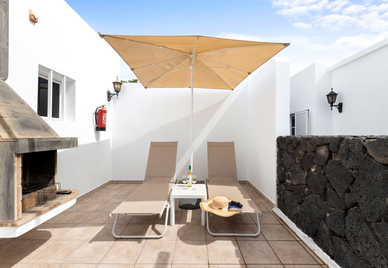 Bungalow à Puerto del Carmen - Casa El Golfo - N 6 by Escape Home