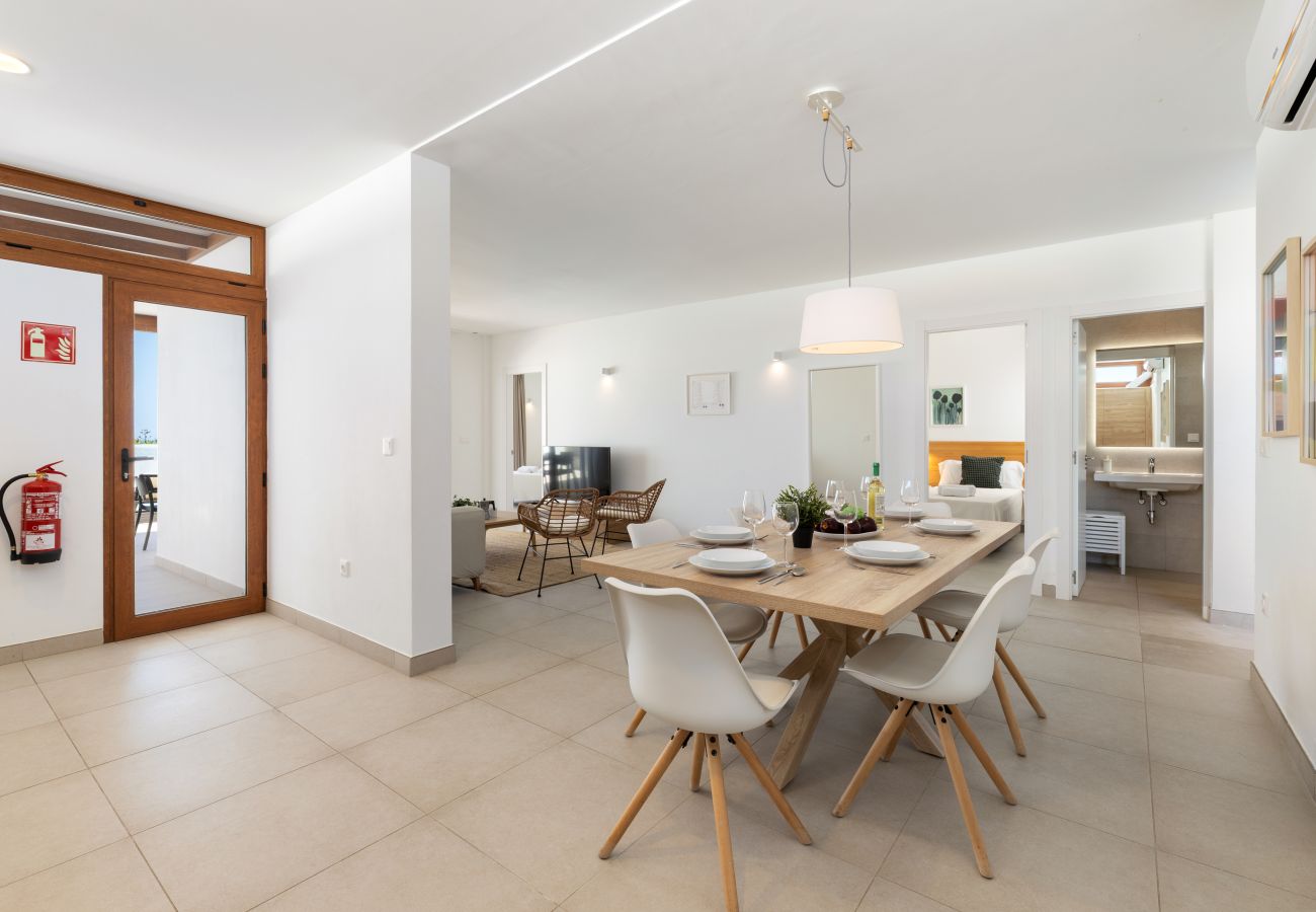 Villa à Playa Blanca -  Villa Los Altos Arbea 8B by Escape Home