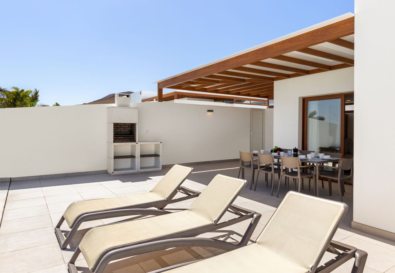 Villa à Playa Blanca - Villa Los Altos Blanca 8A by Escape Home