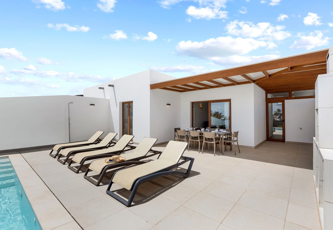 Villa à Playa Blanca -  Villa Los Altos Famara 11A by Escape Home 