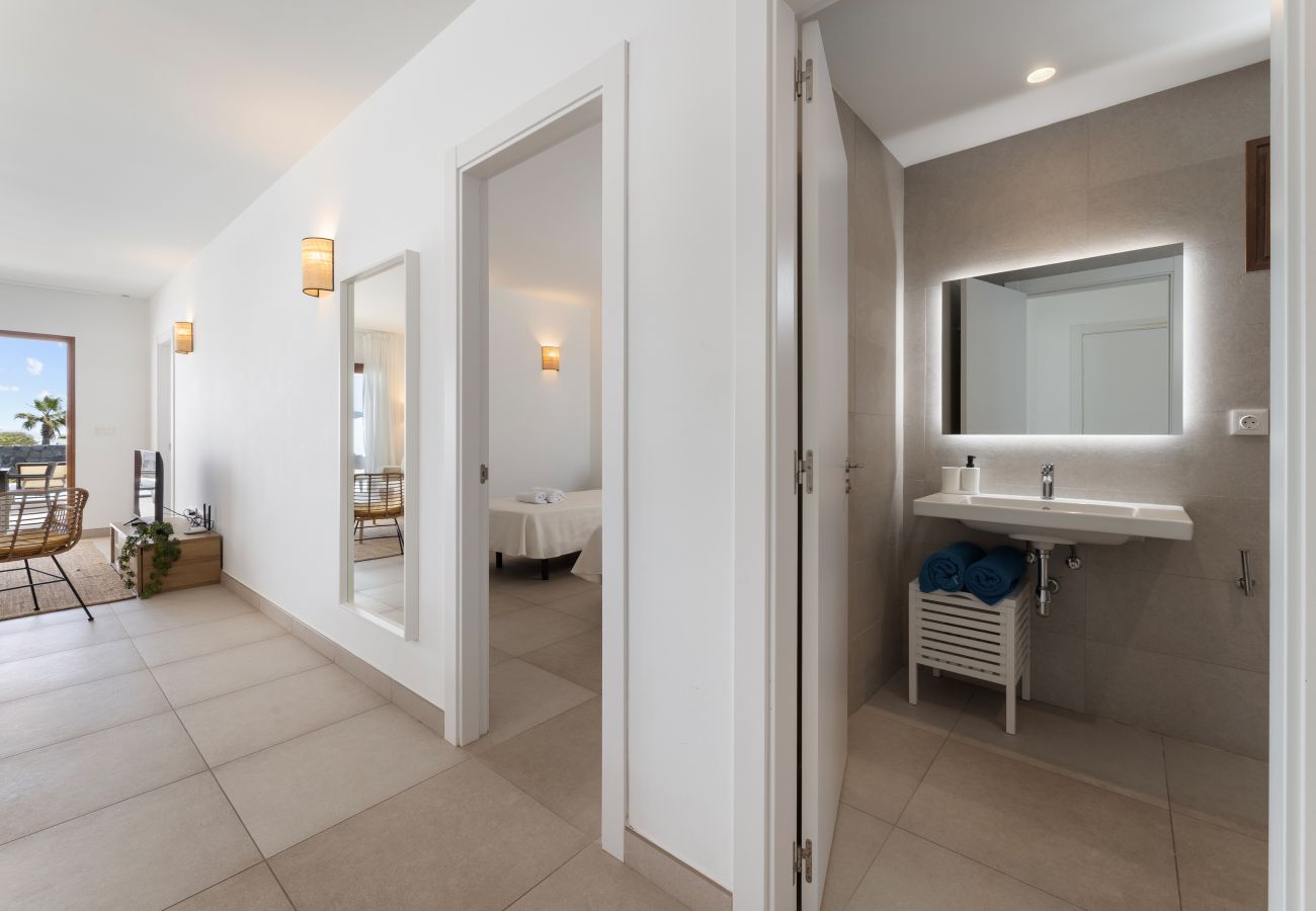 Villa à Playa Blanca -  Villa Los Altos Famara 11A by Escape Home 