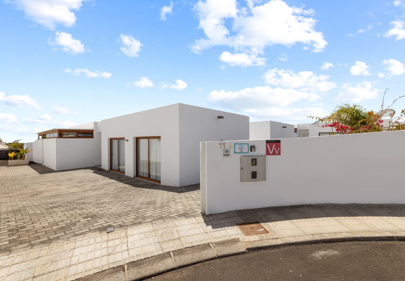 Villa à Playa Blanca -  Villa Los Altos Famara 11A by Escape Home 