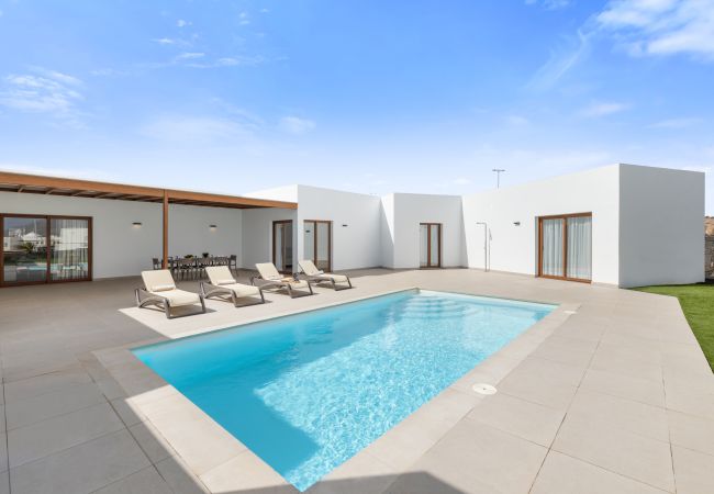 Villa à Playa Blanca - Villa Los Altos Anisa 13A by Escape Home