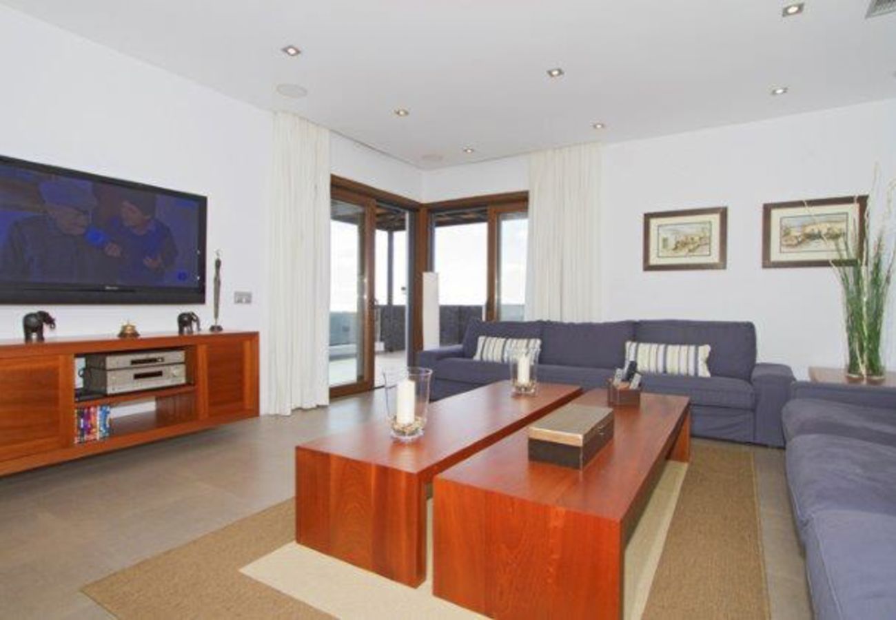 Villa à Puerto Calero - Casa Carlota by Escape Home