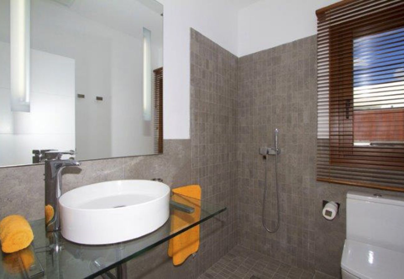 Villa à Puerto Calero - Casa Carlota by Escape Home