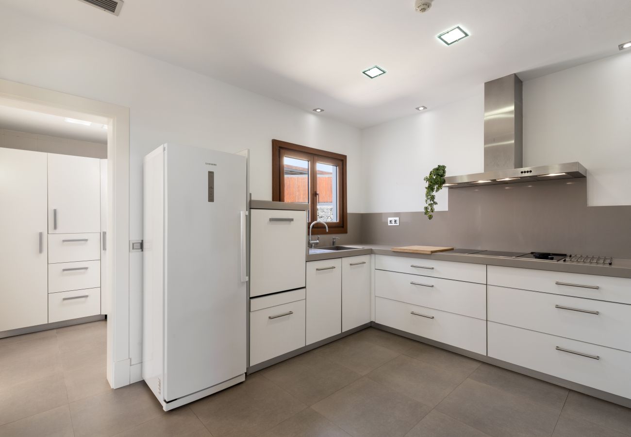 Villa à Puerto Calero - Casa Carlota by Escape Home