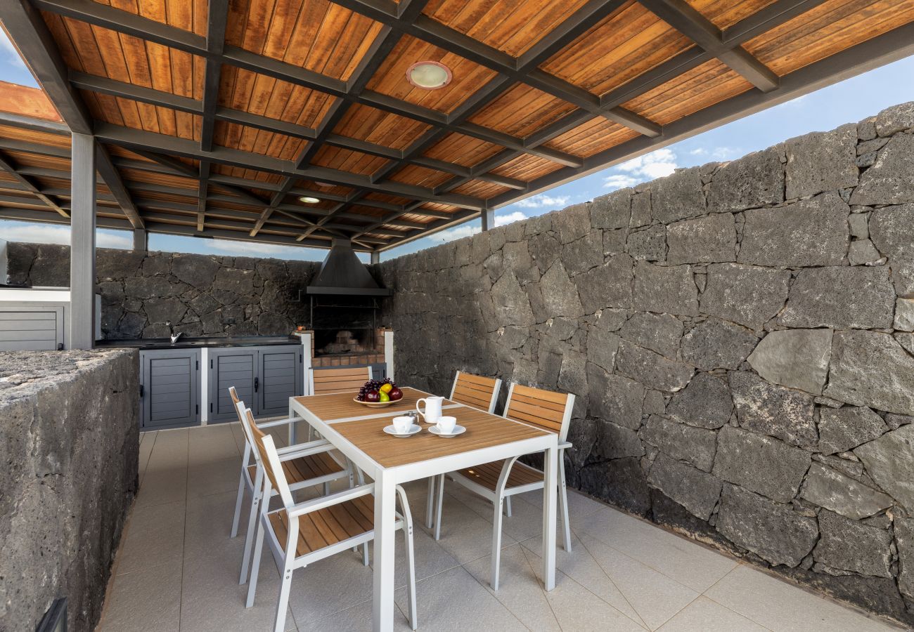 Villa à Puerto Calero - Casa Carlota by Escape Home