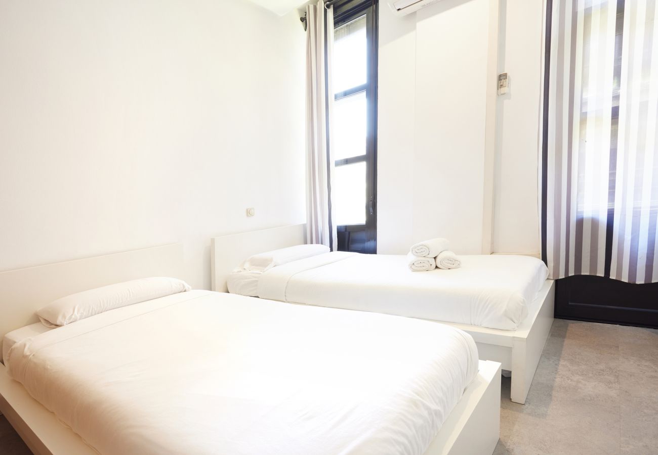 Appartement à Madrid - Santa Rosa Madrid 204 by Escape Home