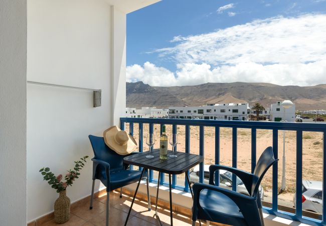  à  Famara - Famara Cactus by Escape Home 
